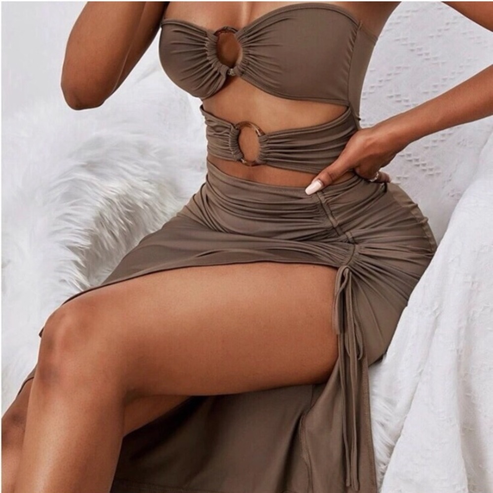 RARE brown tan o-ring cut out side split dress